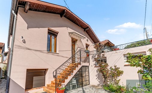 House in Saint Cyprien, Toulouse, France 1