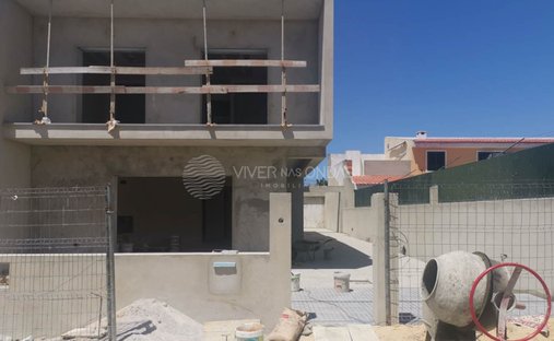 House in Fernao Ferro, Setubal, Portugal 1