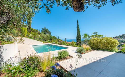 Villa in Sud, Cavalaire-sur-Mer, France 1