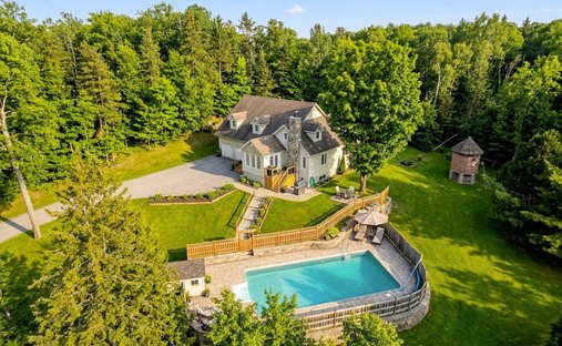 Casa a Sainte-Adèle, Québec, Canada 1