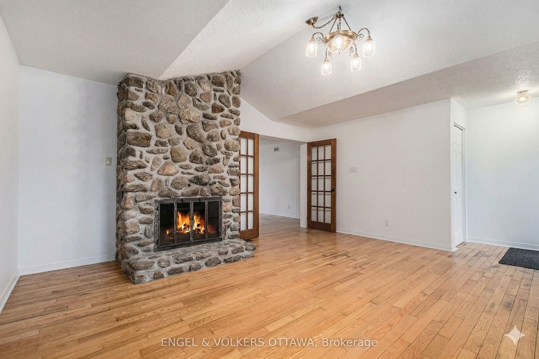 House in L'Orignal, Ontario, Canada 4 - 17505979
