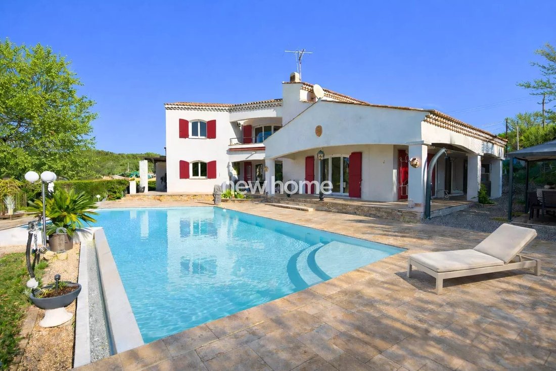House in Flayosc, Provence-Alpes-Côte d'Azur, France 2 - 17505352