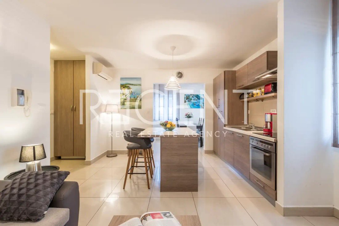Apartment in Varos, Split, Split-Dalmatia County 3 - 17504521