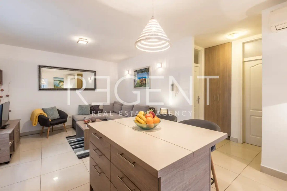 Apartment in Varos, Split, Split-Dalmatia County 5 - 17504521