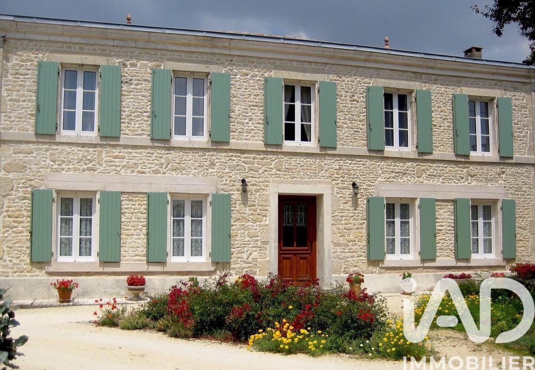 House in Le Thou, Nouvelle-Aquitaine, France 1 - 17334431
