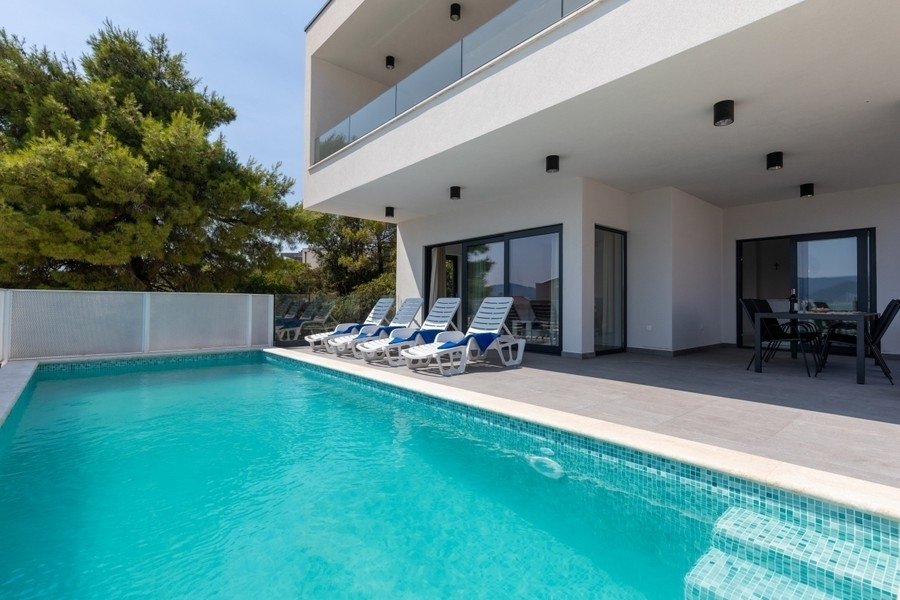 Villa in Slabs, Dubrovnik-Neretva County, Croatia 2 - 17506164