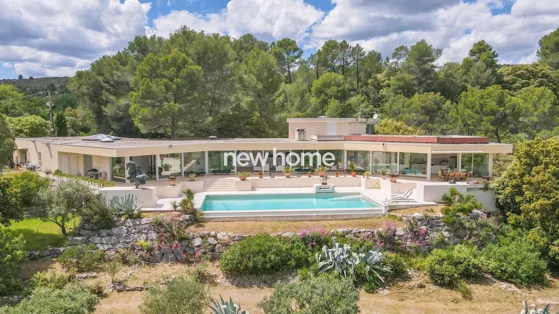 Estate in Salernes, Provence-Alpes-Côte d'Azur, France 1 - 14273560