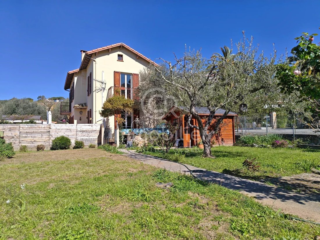 House in Font de Veyre, Cannes, France 2 - 17510761