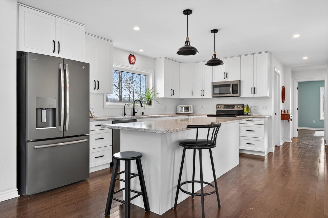 House in Battersea, Ontario, Canada 4 - 17509371
