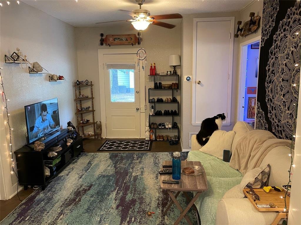 Denton, Texas, United States 5 - 17504917