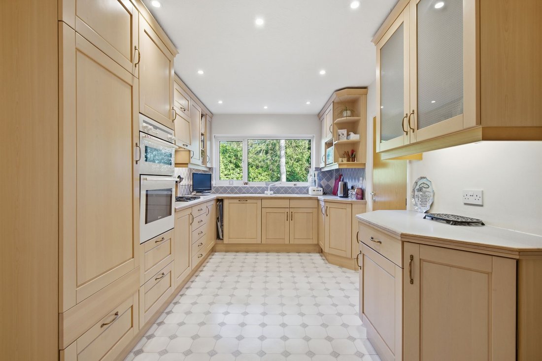 House in Ascot, England 5 - 17504158