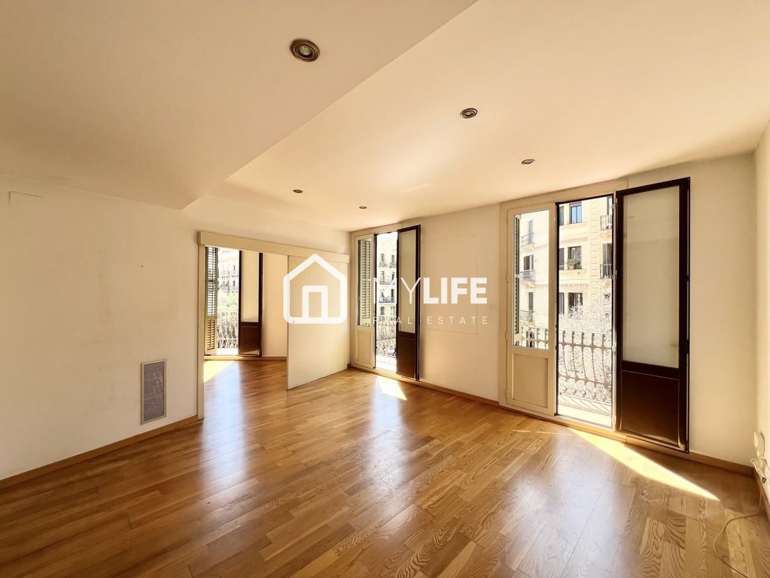 Apartment in Eixample, Barcelona, Spain 1 - 17510651