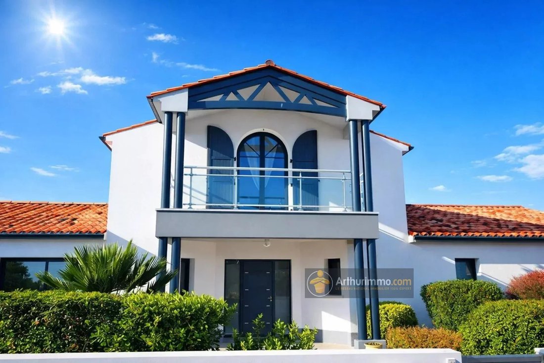 House in Arrondissement of Les Sables-d'Olonne, Pays de la Loire, France 1 - 17459198