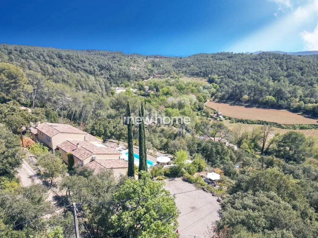 Villa in Entrecasteaux, Provence-Alpes-Côte d'Azur, France 5 - 11929302
