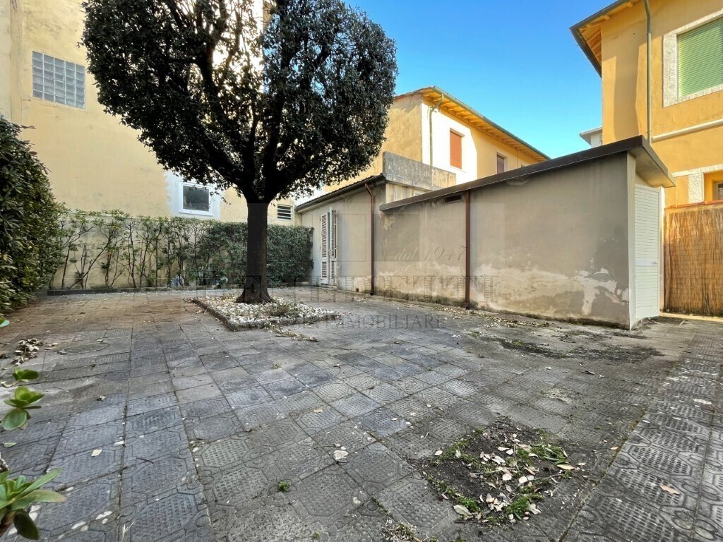 Villa in Camaiore, Tuscany, Italy 4 - 17504248