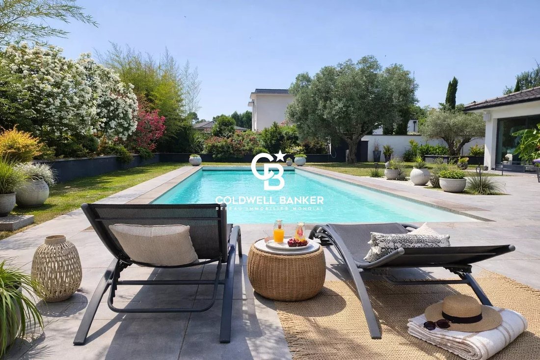 House in Bouliac, Nouvelle-Aquitaine, France 1 - 16026629