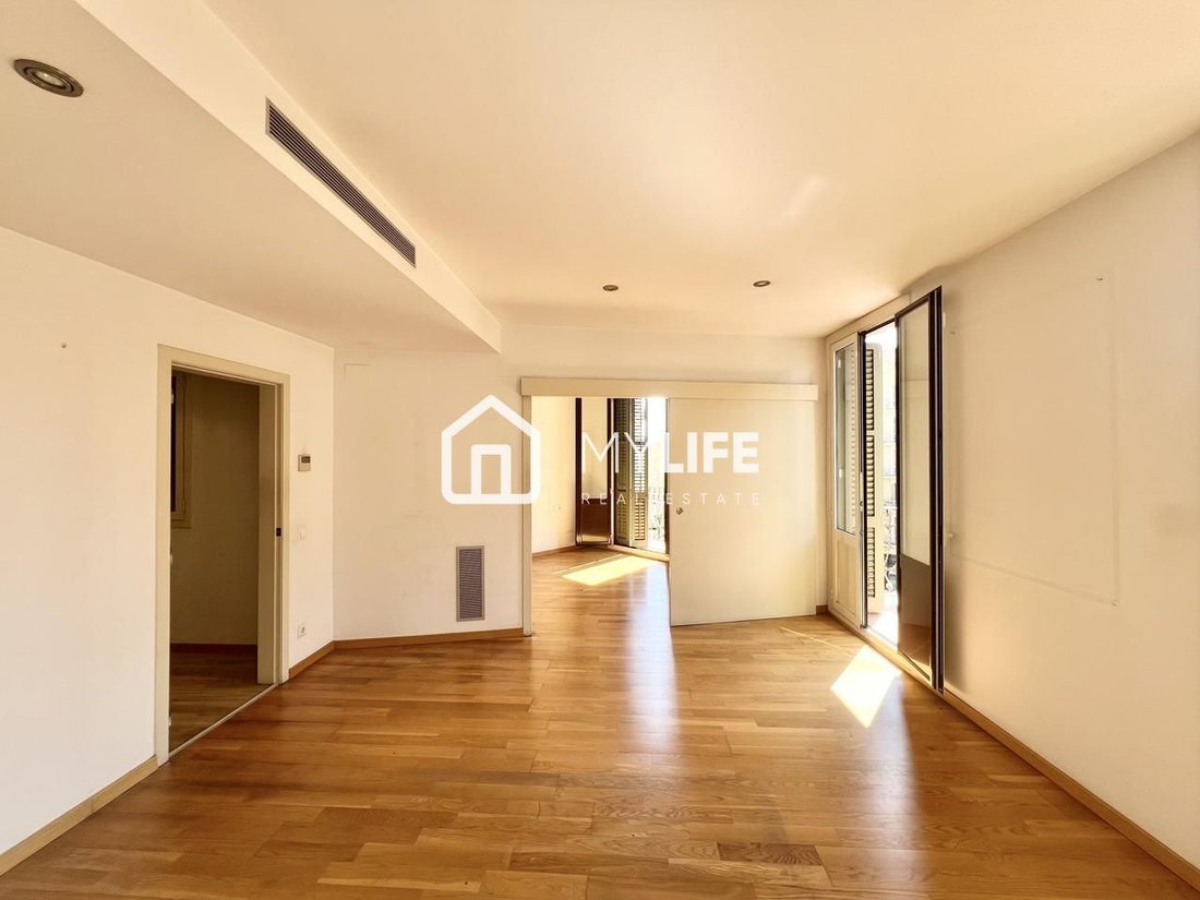 Apartment in Eixample, Barcelona, Spain 5 - 17510651