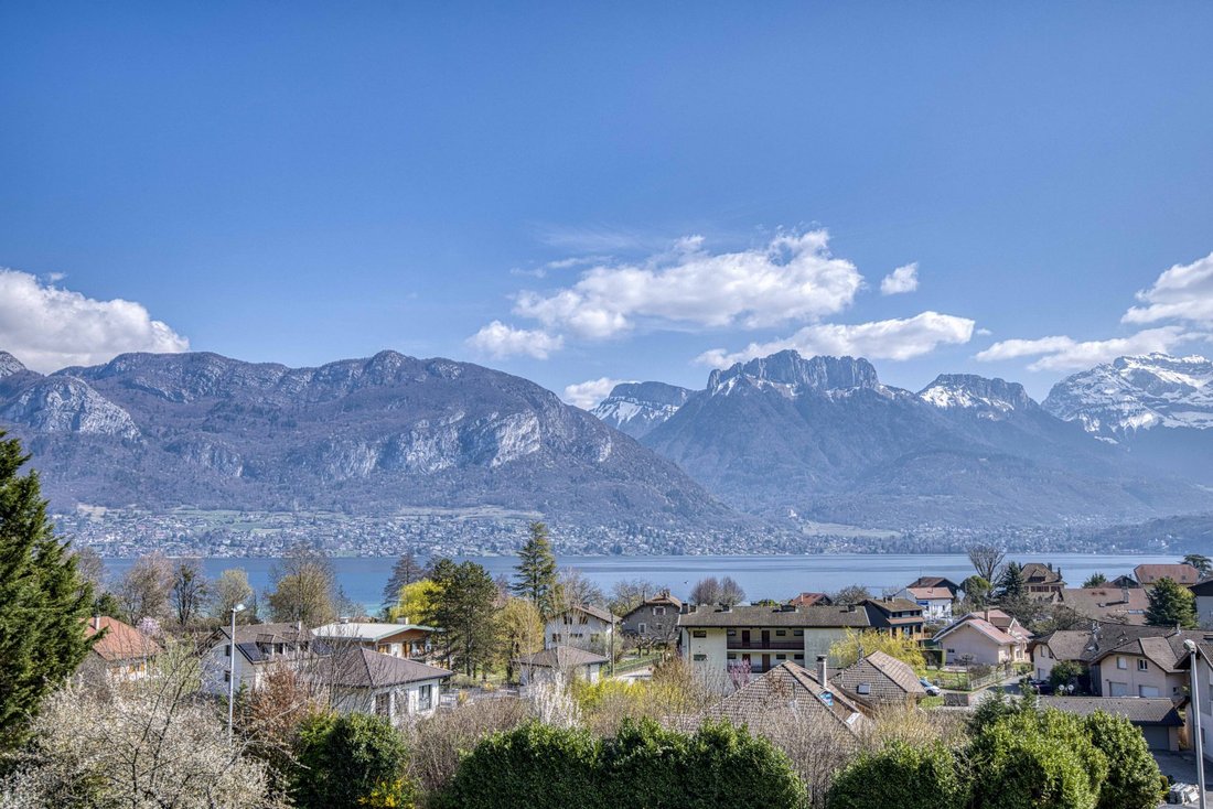 Villa in Sévrier, Auvergne-Rhône-Alpes, France 4 - 17508253