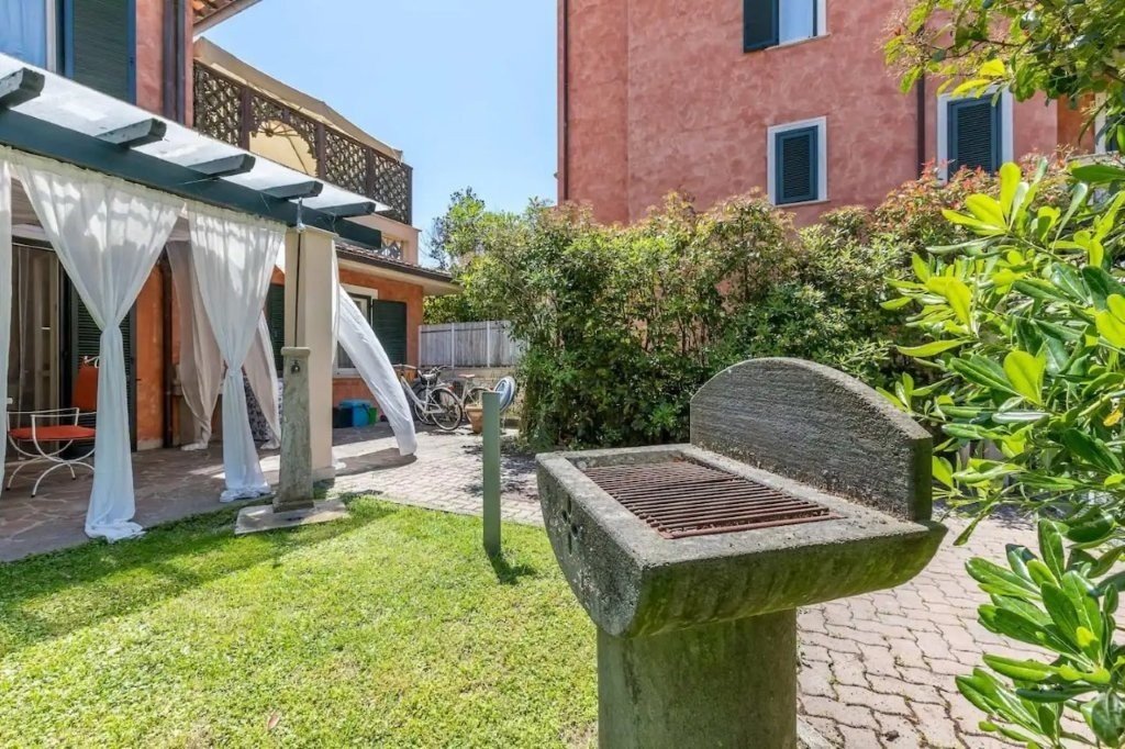 House in Pietrasanta, Tuscany, Italy 4 - 17504225