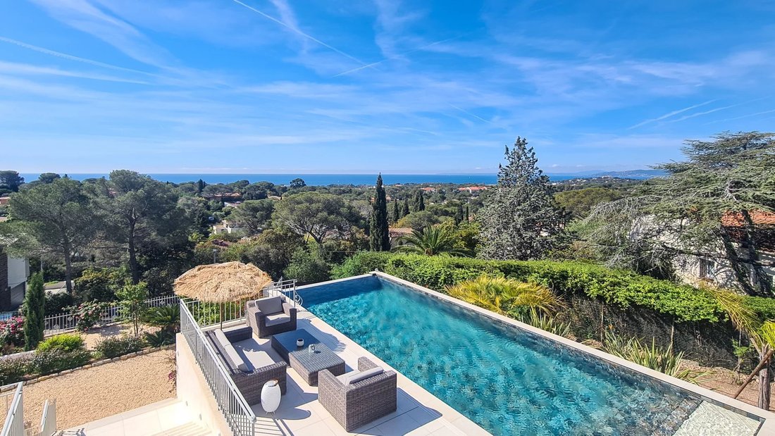Villa in Boulouris, Saint-Raphaël, France 2 - 17502898