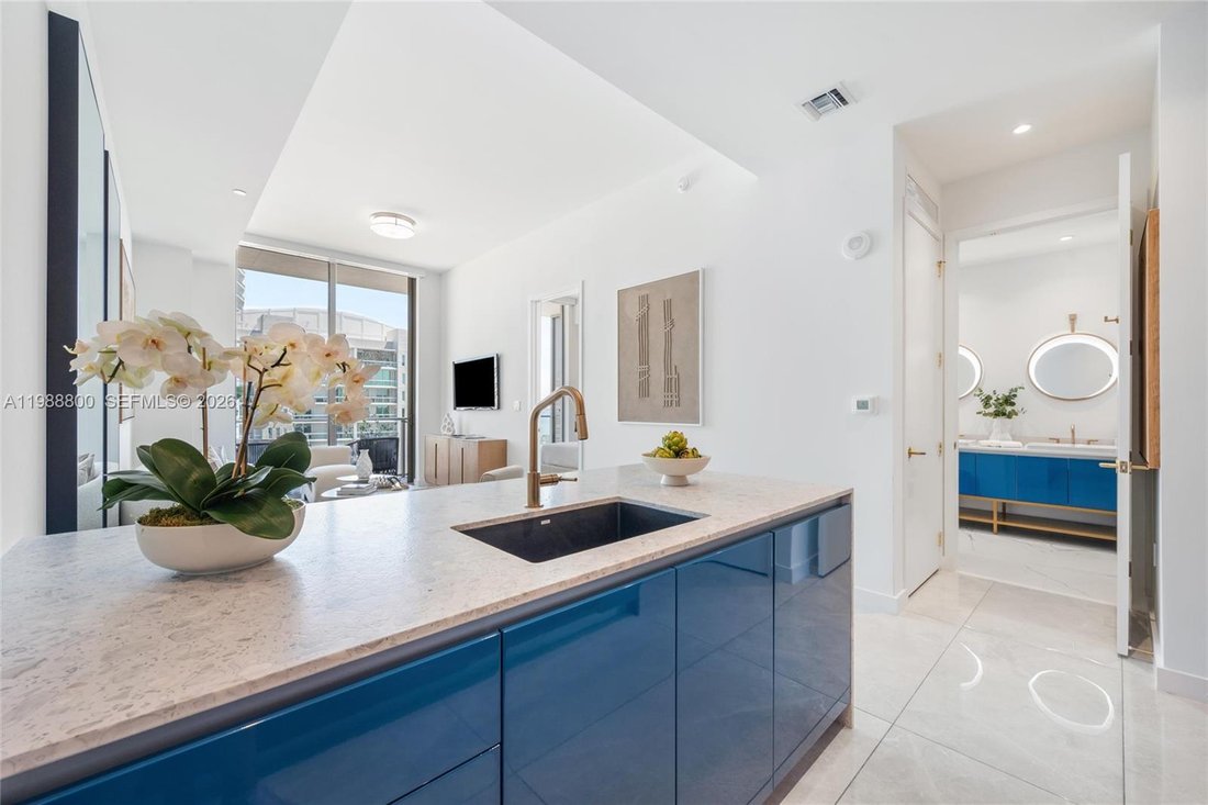 Condo in Miami, Florida, United States 3 - 17503003