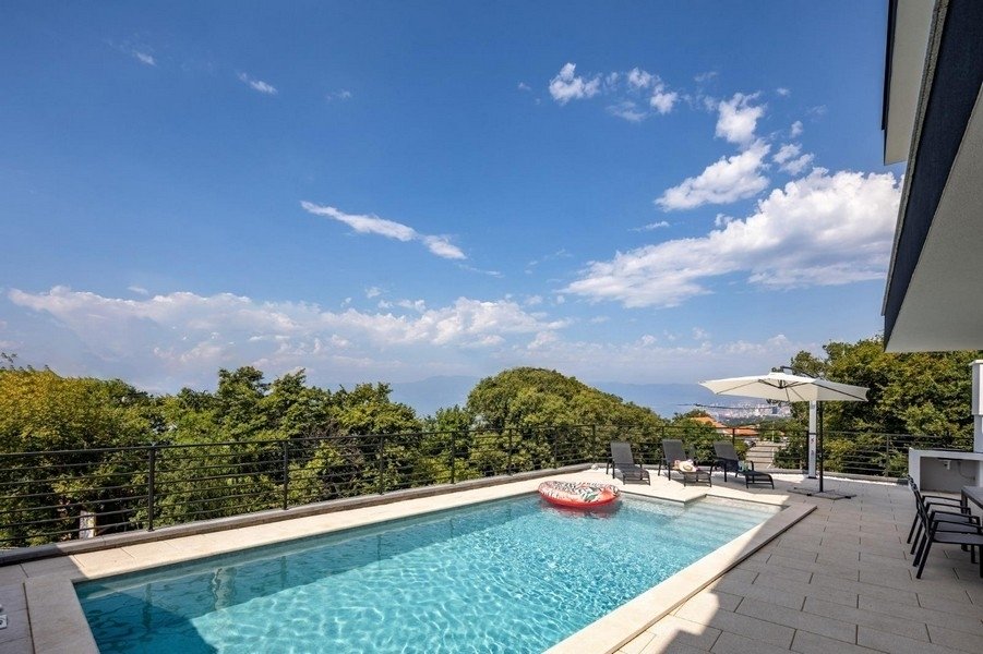 Villa in Grad Rijeka, Primorje-Gorski Kotar County, Croatia 3 - 17506159