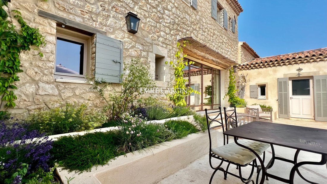 Villa in Lourmarin, Provence-Alpes-Côte d'Azur, France 3 - 17509230