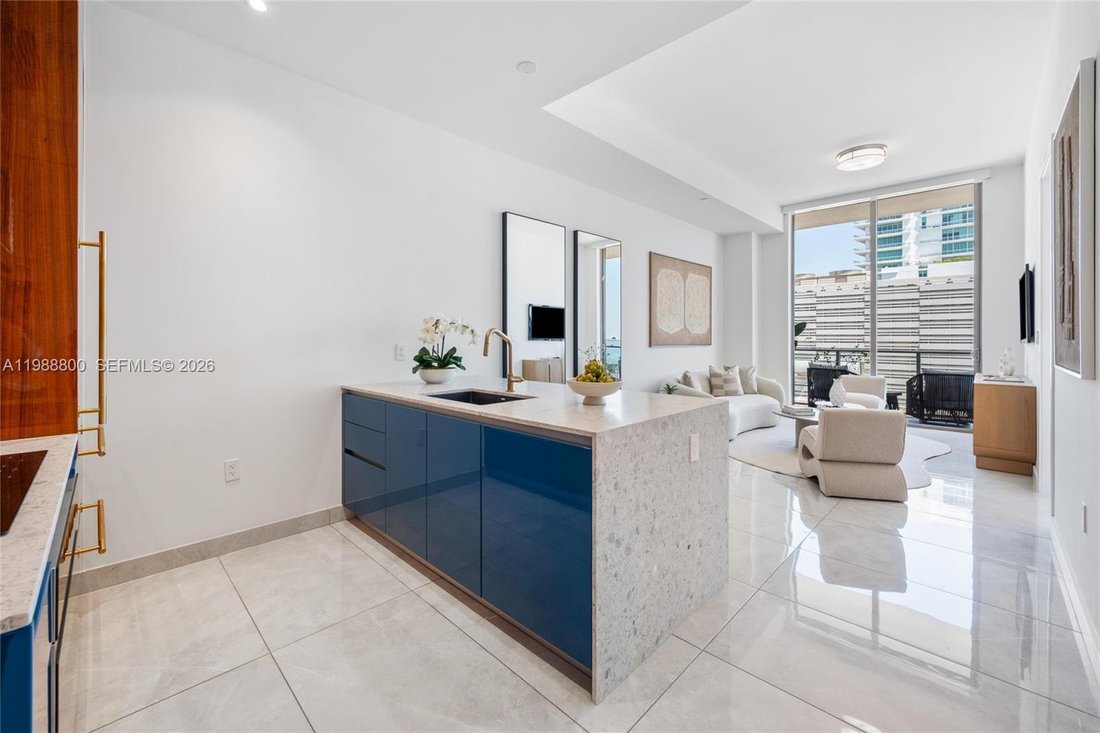 Condo in Miami, Florida, United States 2 - 17503003