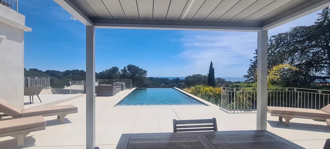 Villa in Boulouris, Saint-Raphaël, France 4 - 17502898