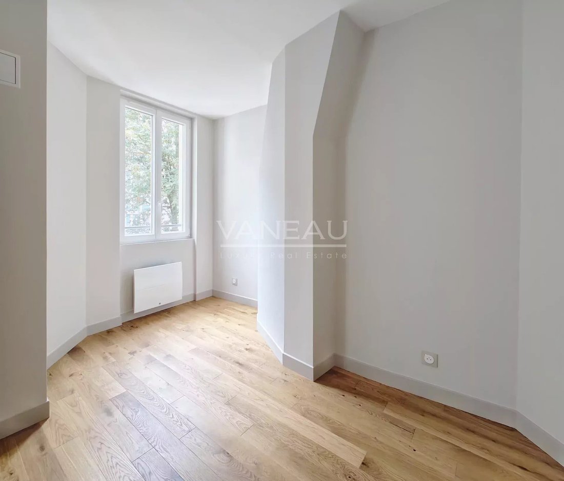 Apartment in Jean Moulin-Porte d'Orléans, Paris 14e Arrondissement, Paris 4 - 15689024