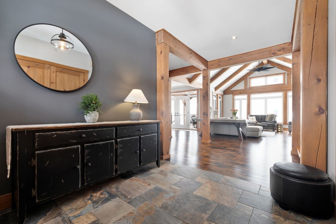House in Chelsea, Quebec, Canada 3 - 17506028