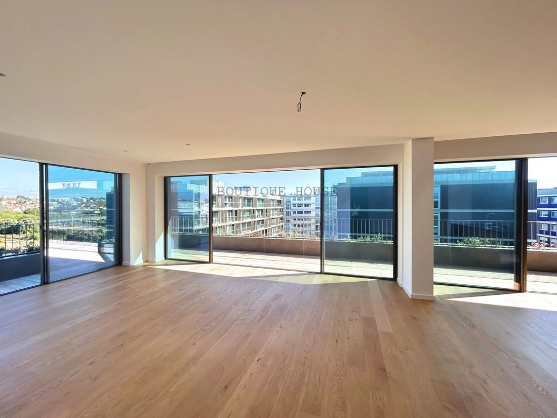 Apartment in Matosinhos e Leca da Palmeira, Porto District, Portugal 3 - 17503229
