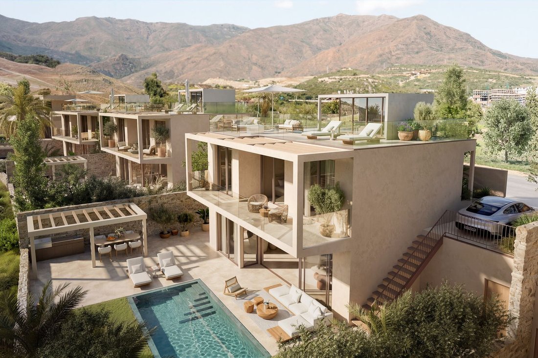 Villa in Estepona, Andalusia, Spain 1 - 17503574