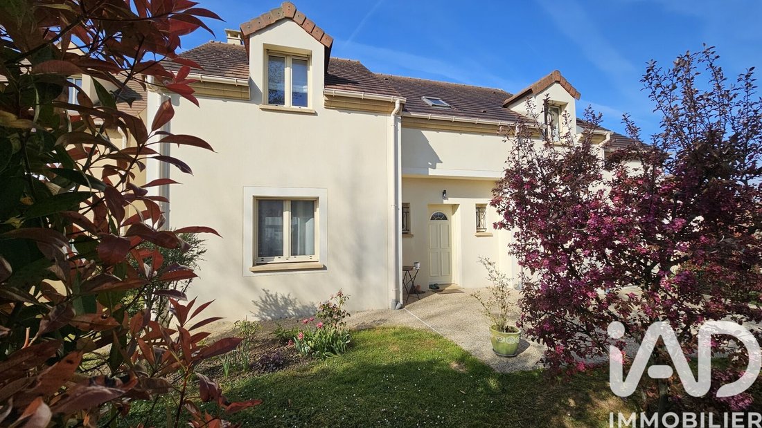 House in Morainvilliers, Ile-de-France, France 2 - 16982340