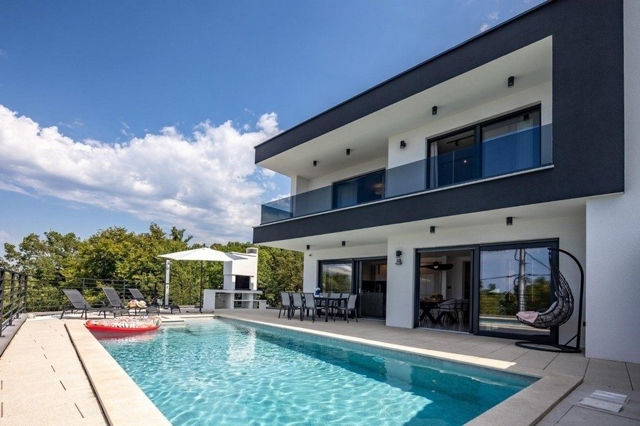 Villa in Grad Rijeka, Primorje-Gorski Kotar County, Croatia 2 - 17506159