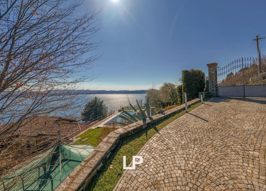 Villa à Belgirate, Piémont, Italie 5 - 17510968