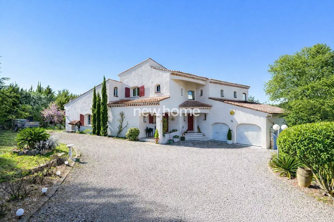 House in Flayosc, Provence-Alpes-Côte d'Azur, France 3 - 17505352