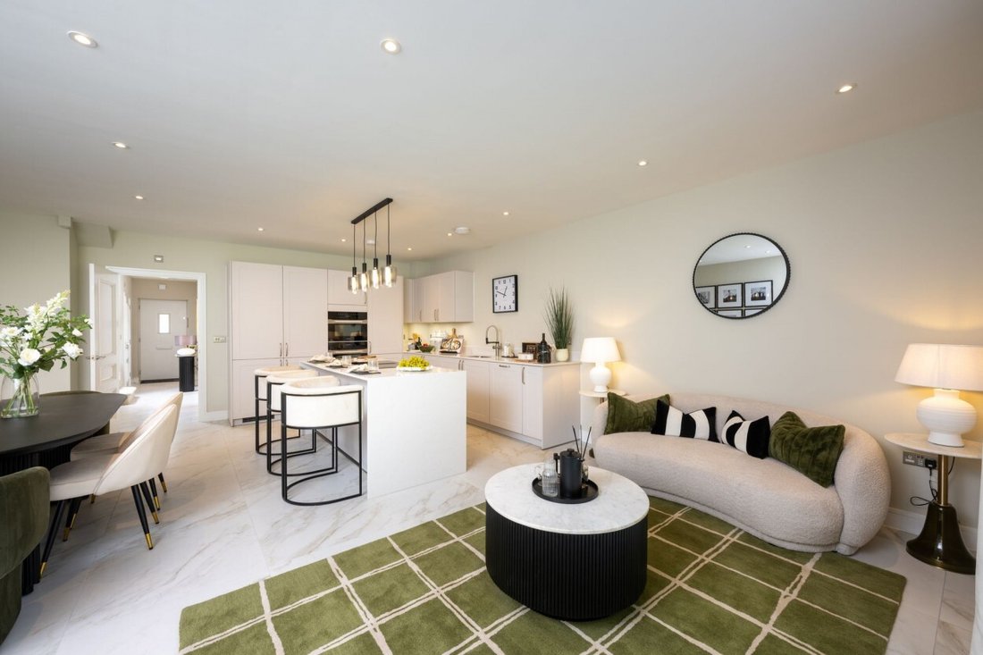 House in Cranleigh, England 2 - 17504156