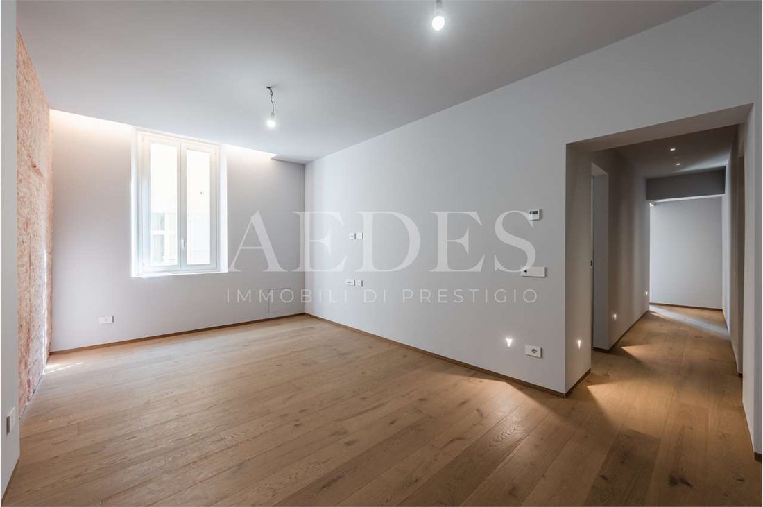 Apartment in Historic Center, Modena, Emilia-Romagna 5 - 17506068