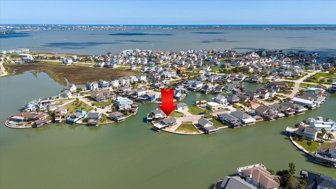 House in Galveston, Texas, United States 4 - 17510571