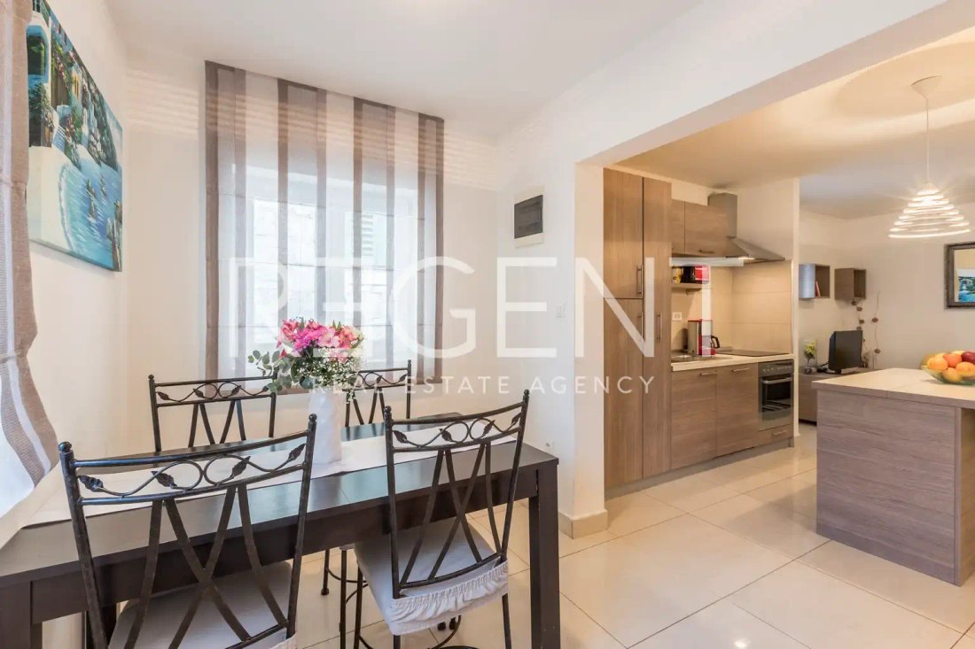 Apartment in Varos, Split, Split-Dalmatia County 4 - 17504521