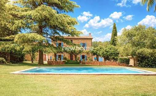 Country House in Le Cannet-des-Maures, Provence-Alpes-Côte d'Azur, France 1