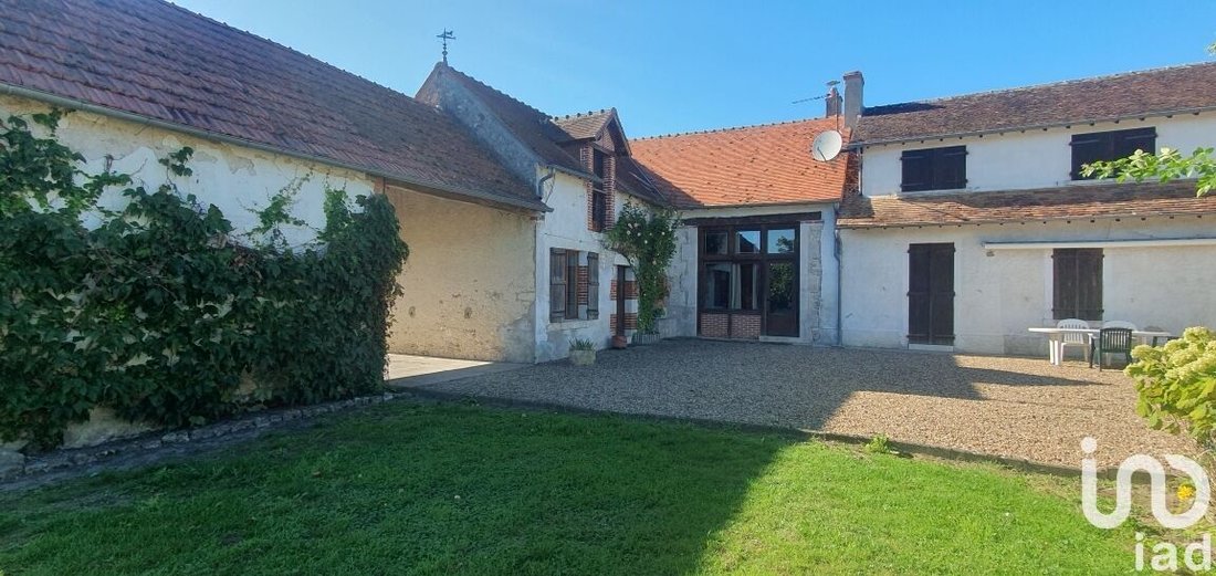 House in Mont-pres-Chambord, Centre-Val de Loire, France 1 - 16218704