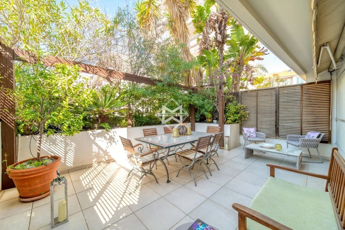 Apartment in Cannes, Provence-Alpes-Côte d'Azur, France 1 - 17506226