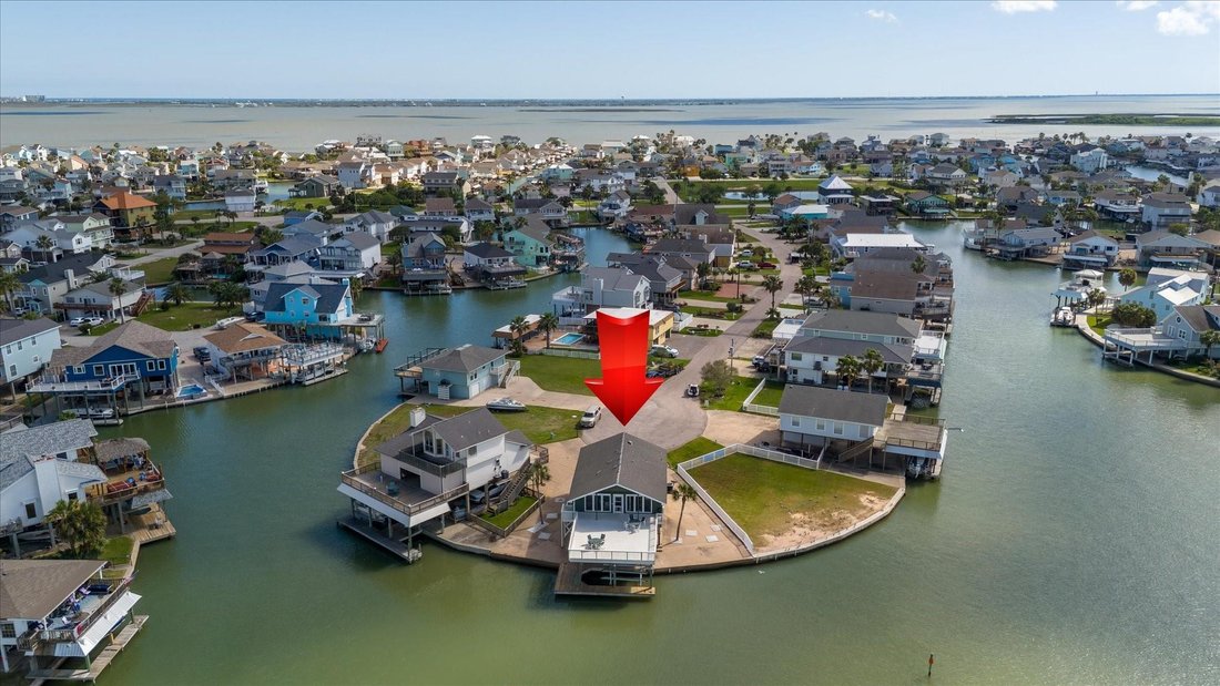 House in Galveston, Texas, United States 2 - 17510571