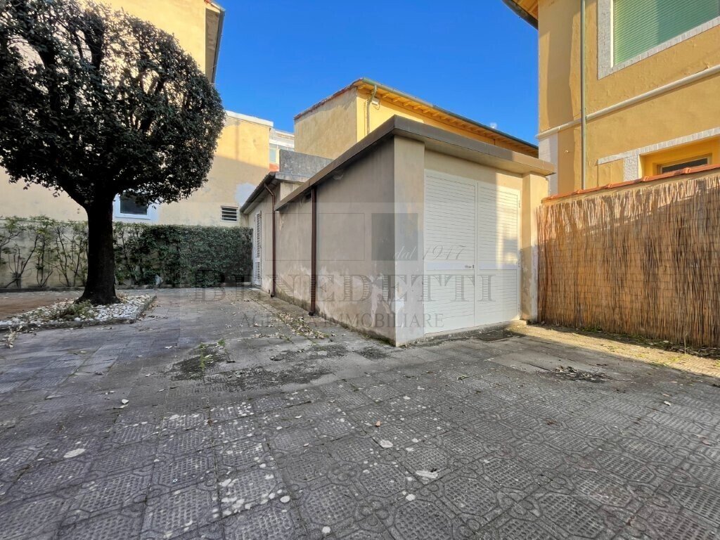 Villa in Camaiore, Tuscany, Italy 3 - 17504248