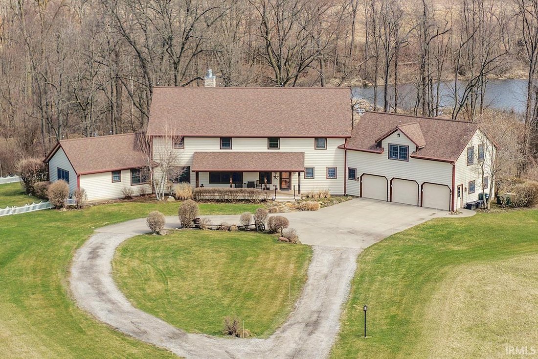 House in Bristol, Indiana, United States 1 - 17136484