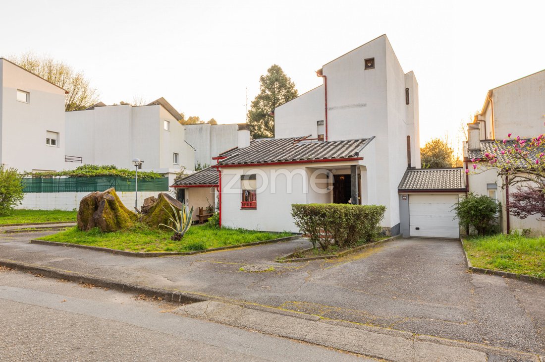 House in Braga (Maximinos, Se e Cividade), Braga, Portugal 1 - 17506793