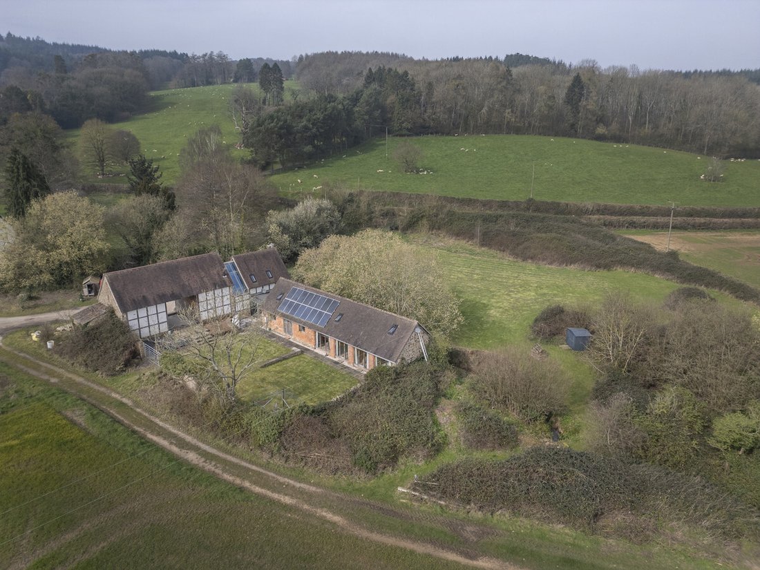 Gloucestershire, England 1 - 17508998