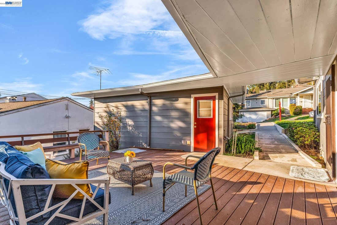 House in Oakland, California, United States 4 - 17511812